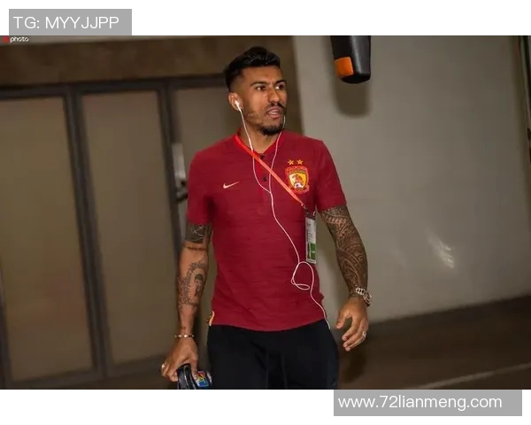 凶悍足球球星们在百度云中的精彩瞬间与球场霸气表现分析